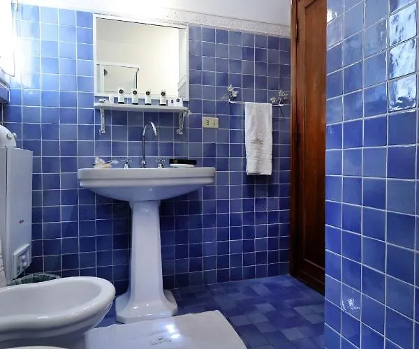 Rhome Trevi * Рим